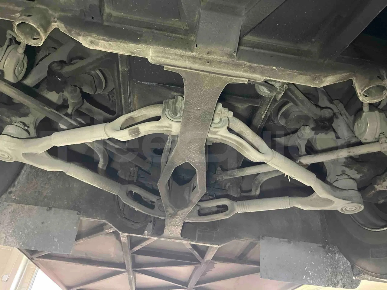 Mercedes-Benz Integro - front axle central