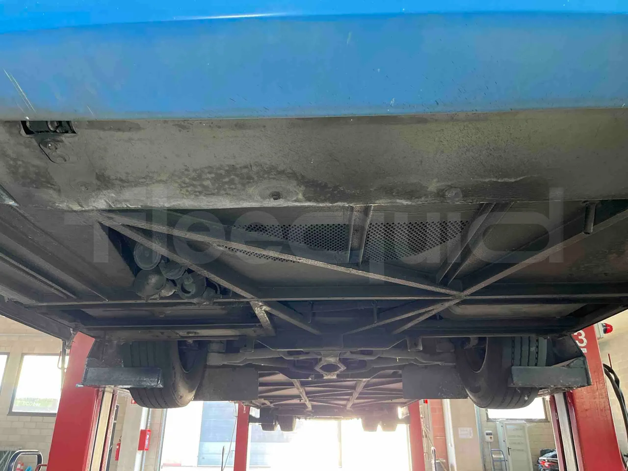 Mercedes-Benz Integro - front undercarriage from front