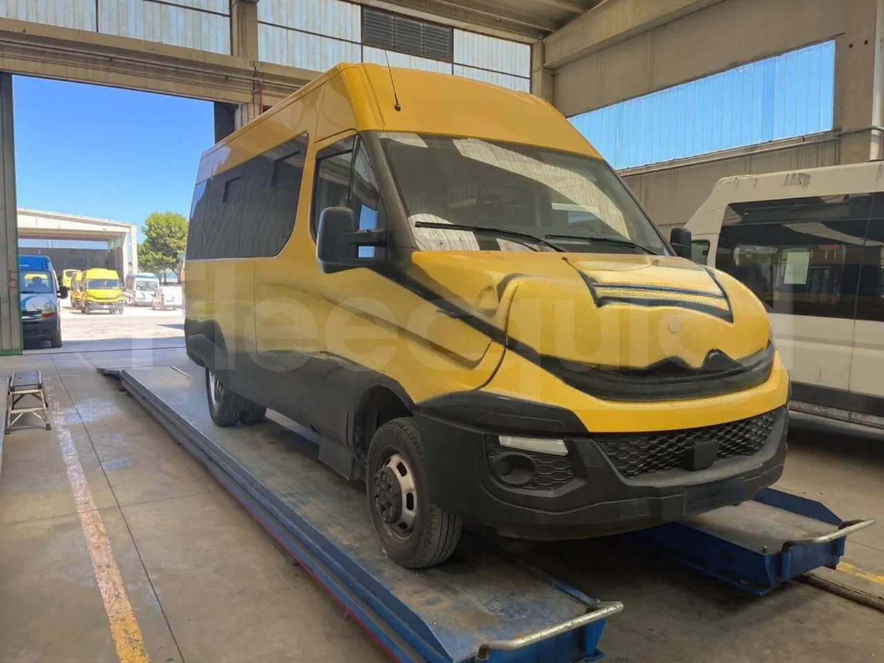 Iveco Daily 50C14N - EUR6 - 100kW - 6,048m - Base cover photo