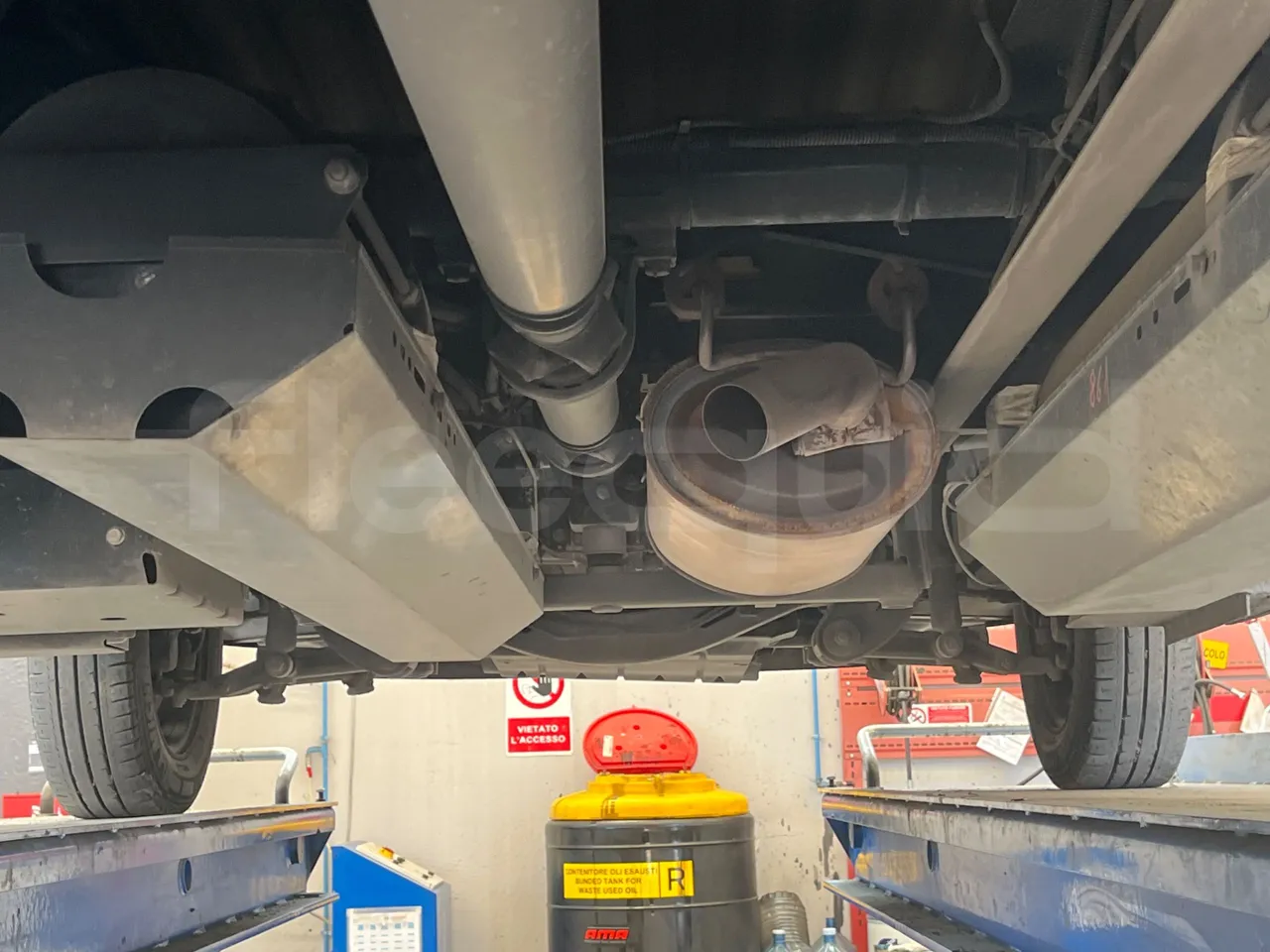Iveco Daily 50C14N - EUR6 - 100kW - 6,048m - exhaust photo