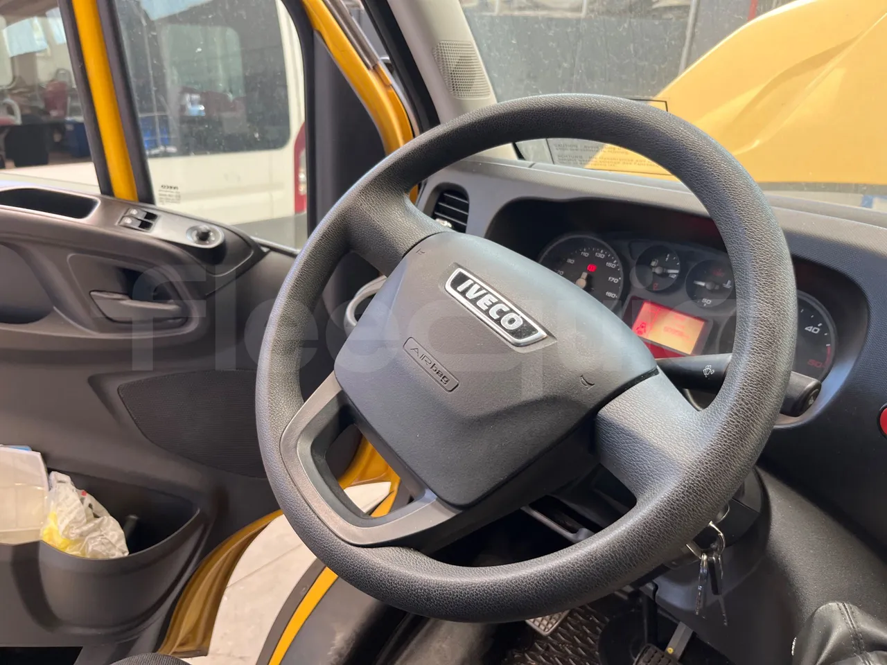 Iveco Daily 50C14N - EUR6 - 100kW - 6,048m - steering wheel photo