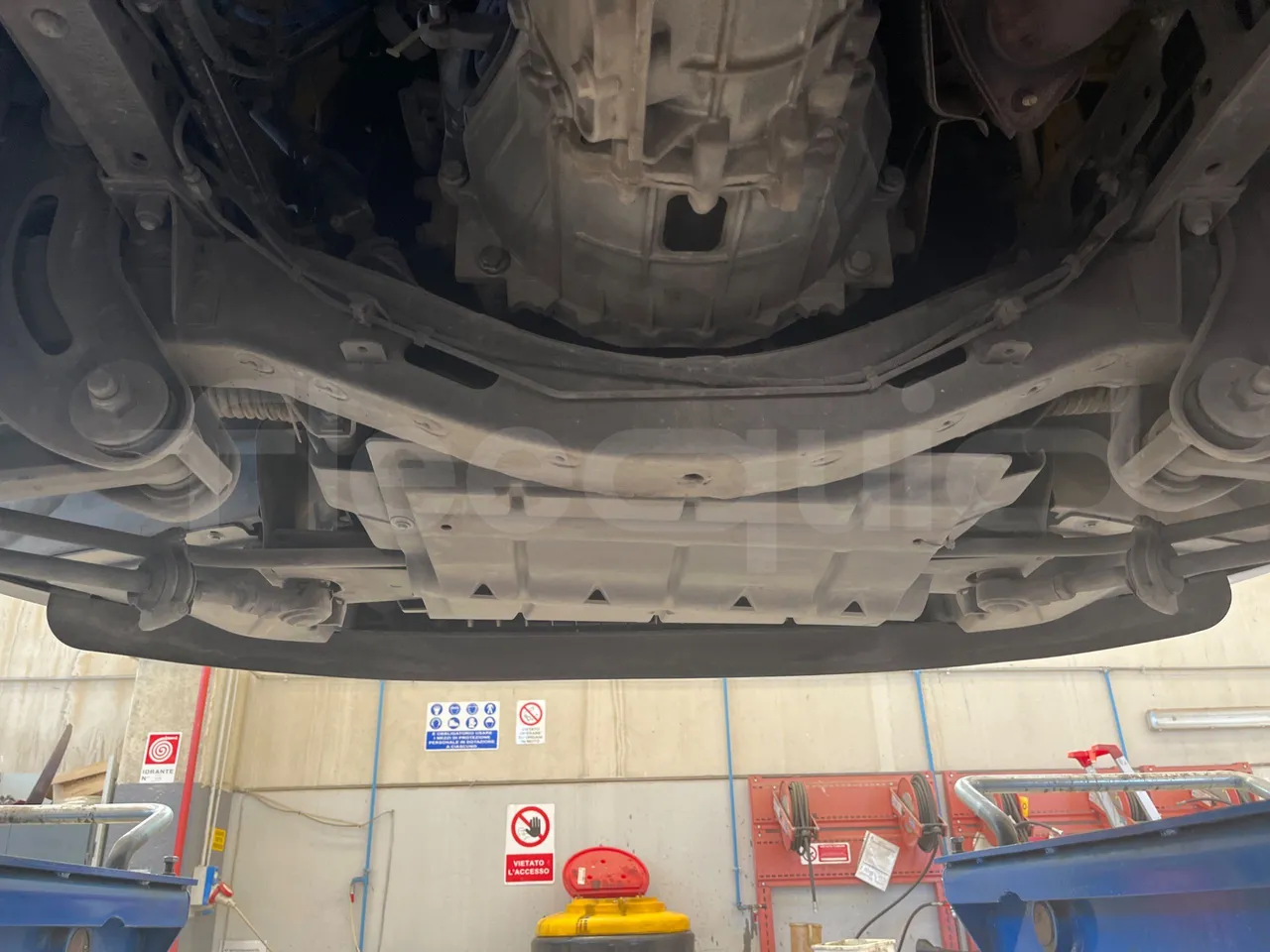 Iveco Daily 50C14N - EUR6 - 100kW - 6,048m - front axle central