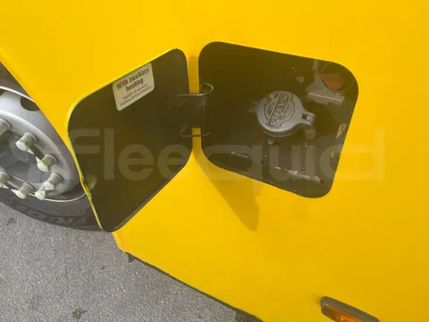 Volvo 9700-B8R B6SC 9700S - Euro 6 - 240 kW - 14.980 mt - Image