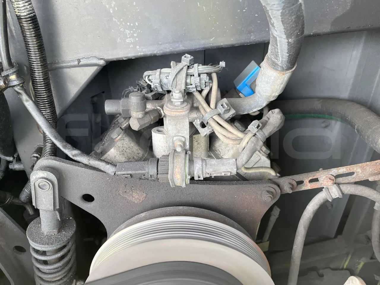 Volvo 9700-B8R B6SC 9700S - Euro 6 - 240 kW - 14.980 mt - air conditioning compressor