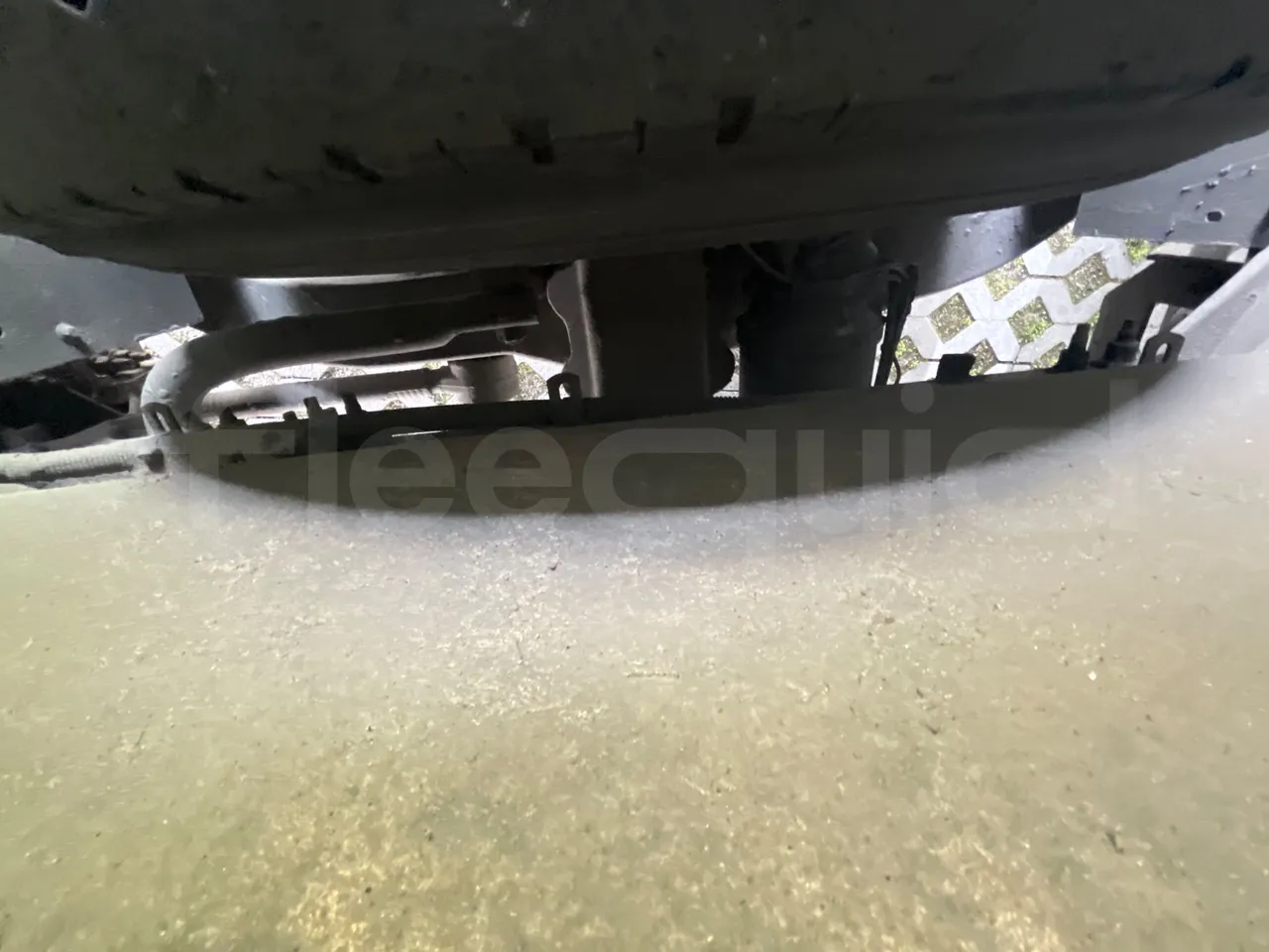 Volvo 9700-B8R B6SC 9700S - Euro 6 - 240 kW - 14.980 mt - axel 3 shock absorbers 1 right