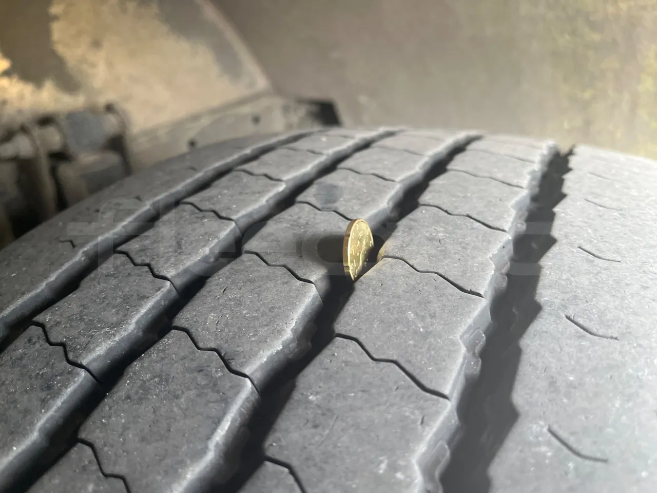 Volvo 9700-B8R B6SC 9700S - Euro 6 - 240 kW - 14.980 mt - front left tire measurements