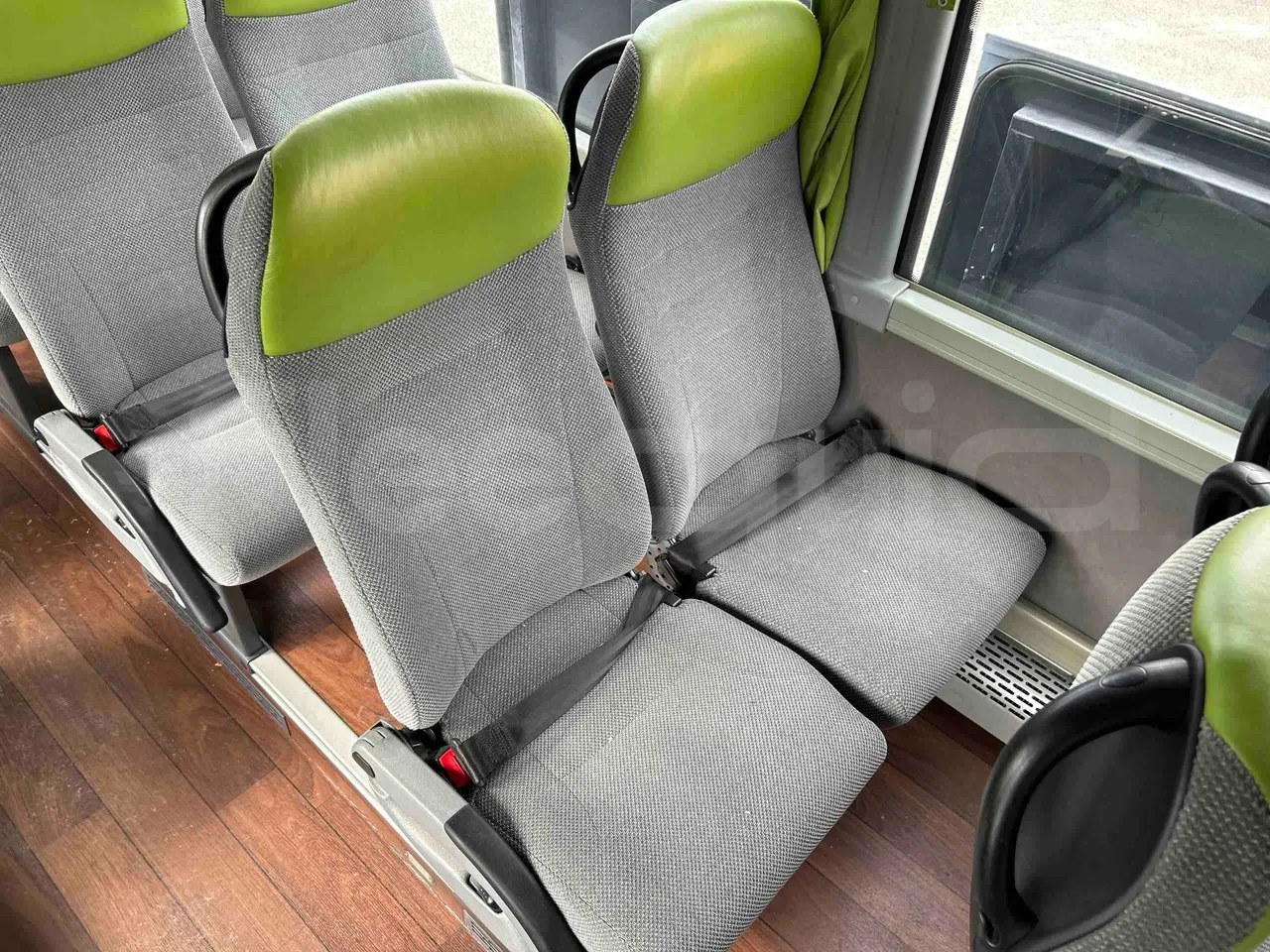 Temsa Safari - central seat safety belt