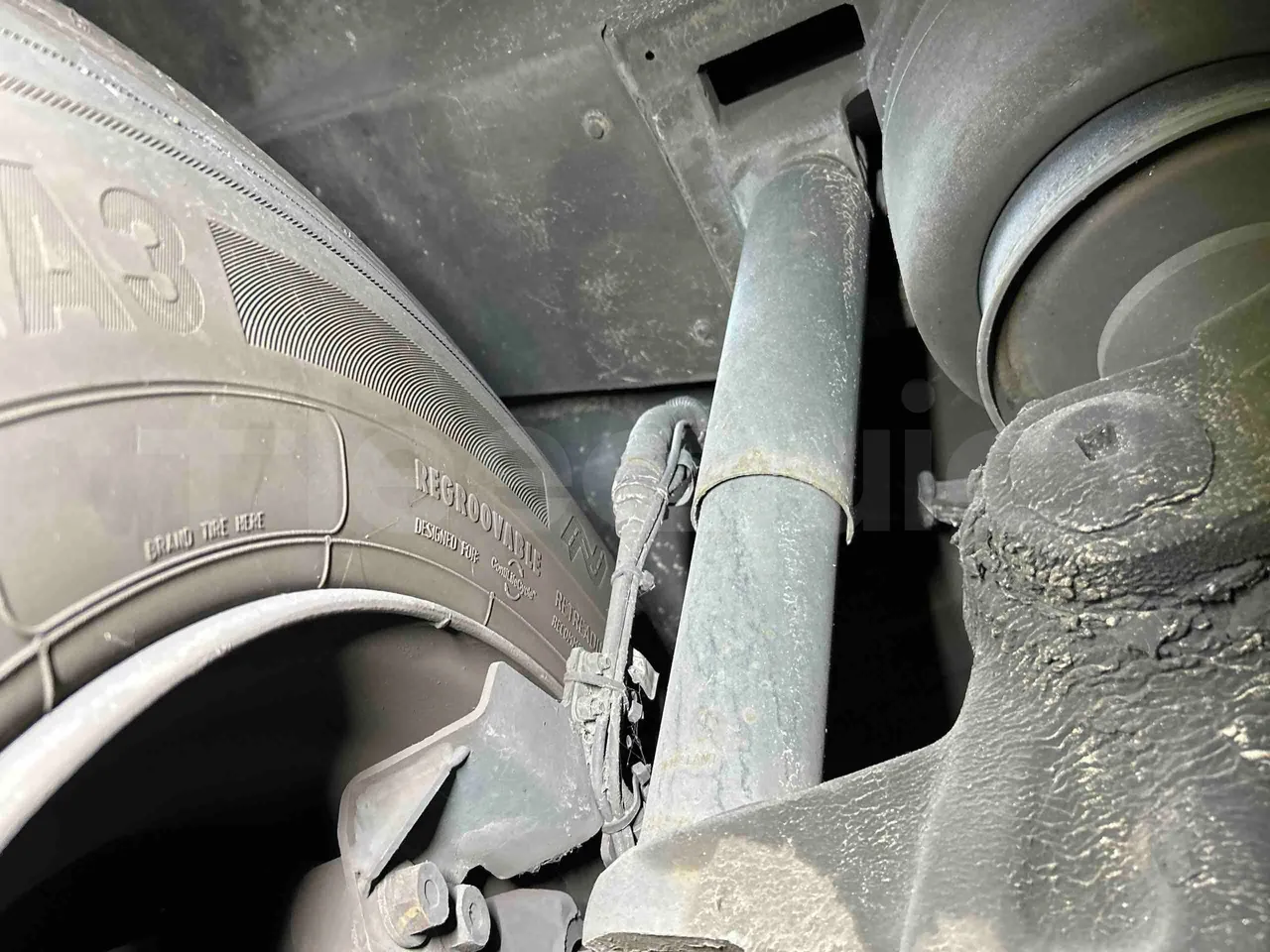 Temsa Safari - front shock absorbers left