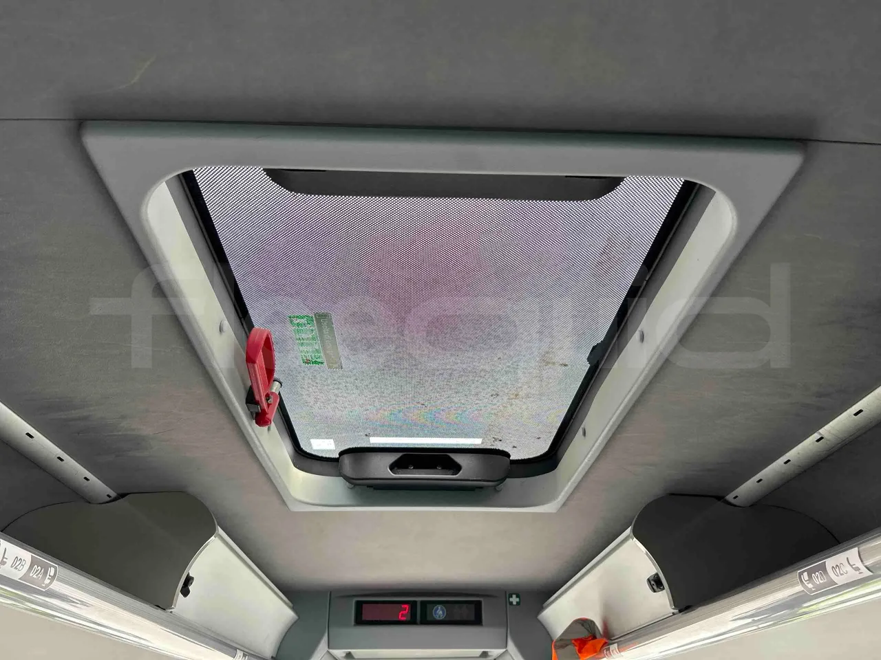 Temsa Safari - roof hatch 1