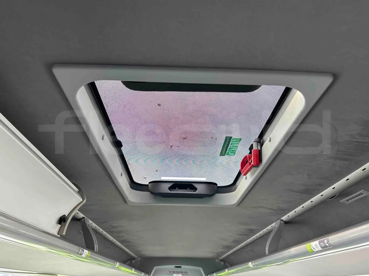 Temsa Safari - roof hatch 2