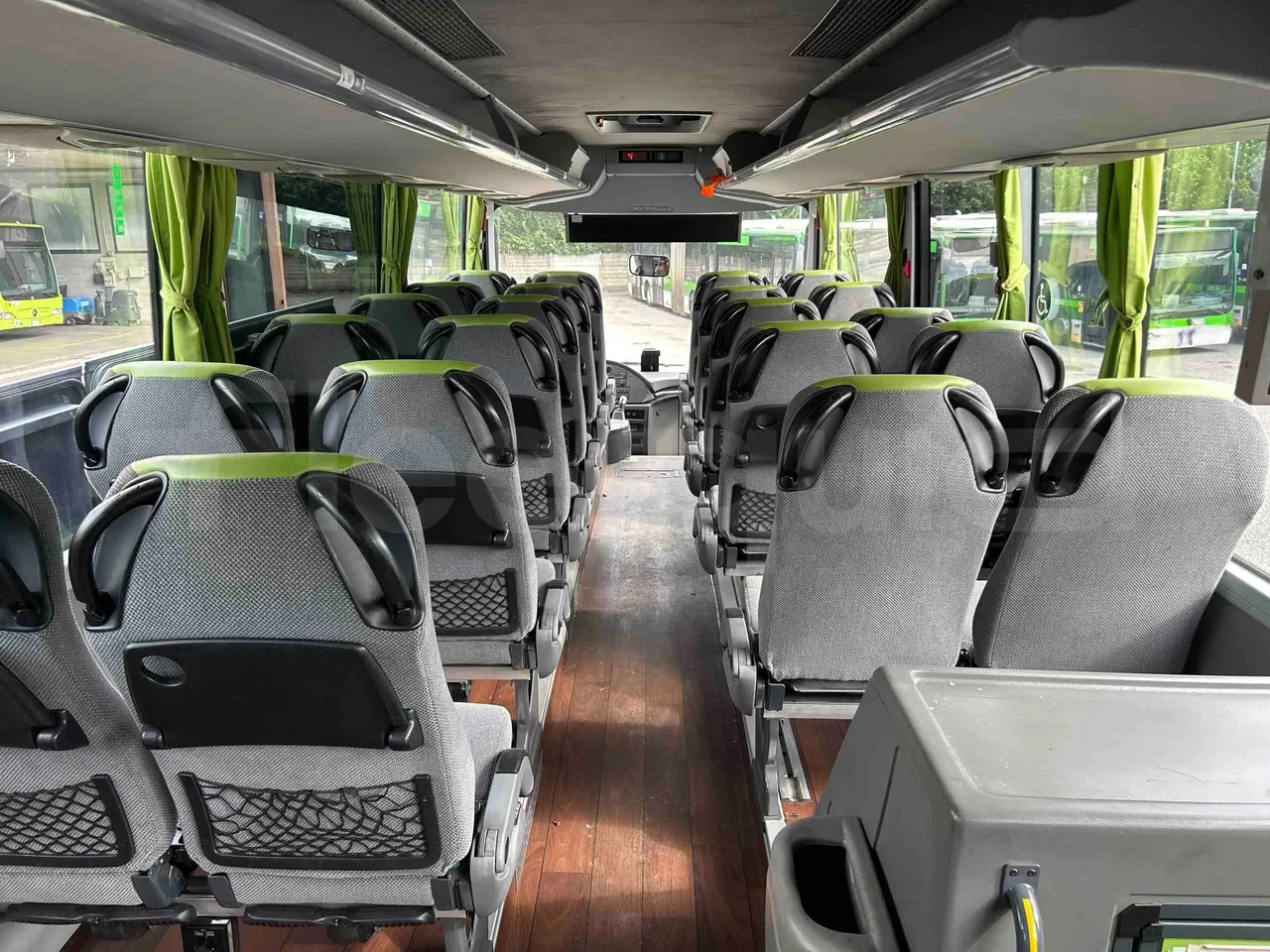 Temsa Safari - forward view middle aisle