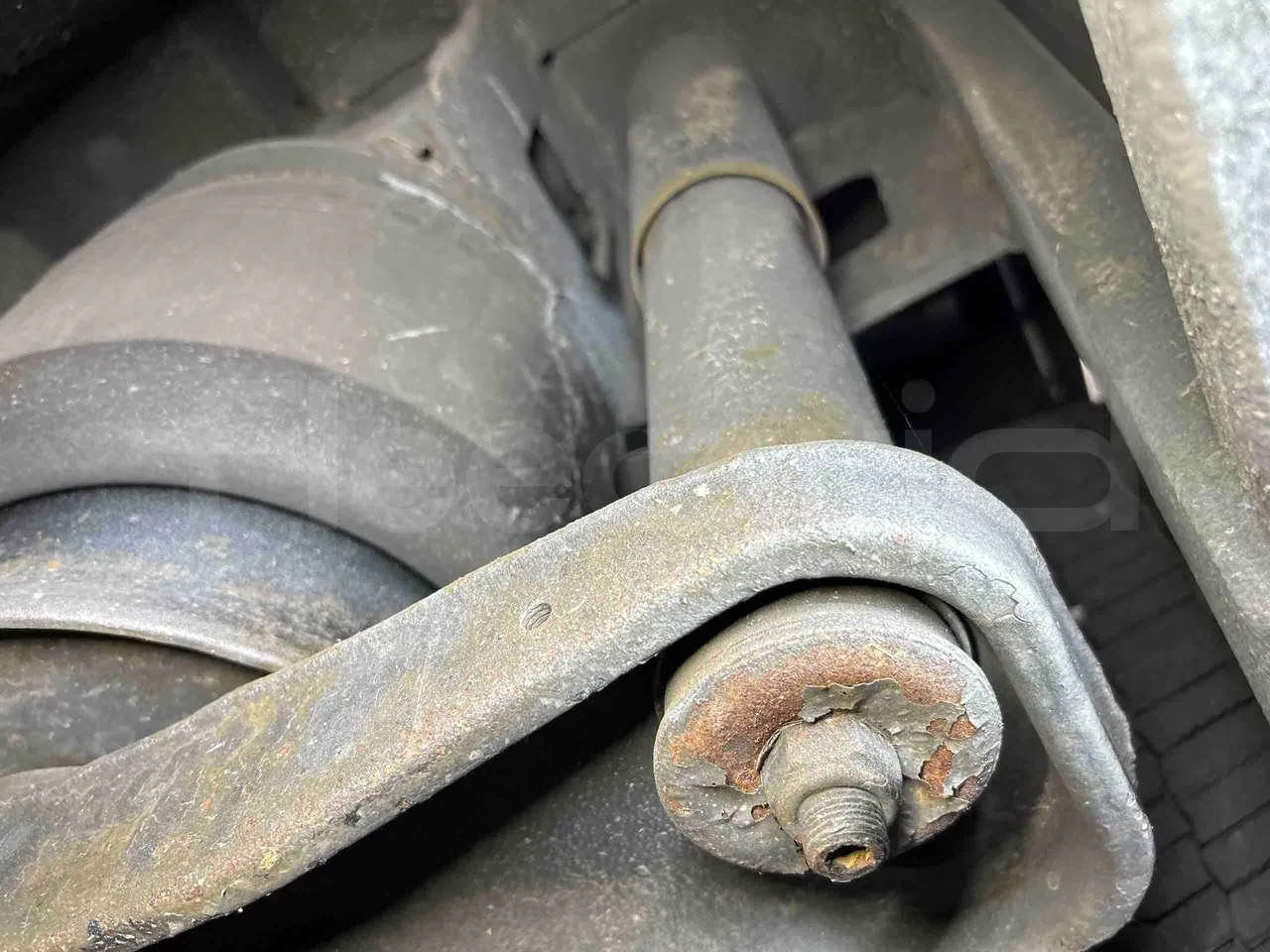 Temsa Safari - axle 2 shock absorbers 1 left