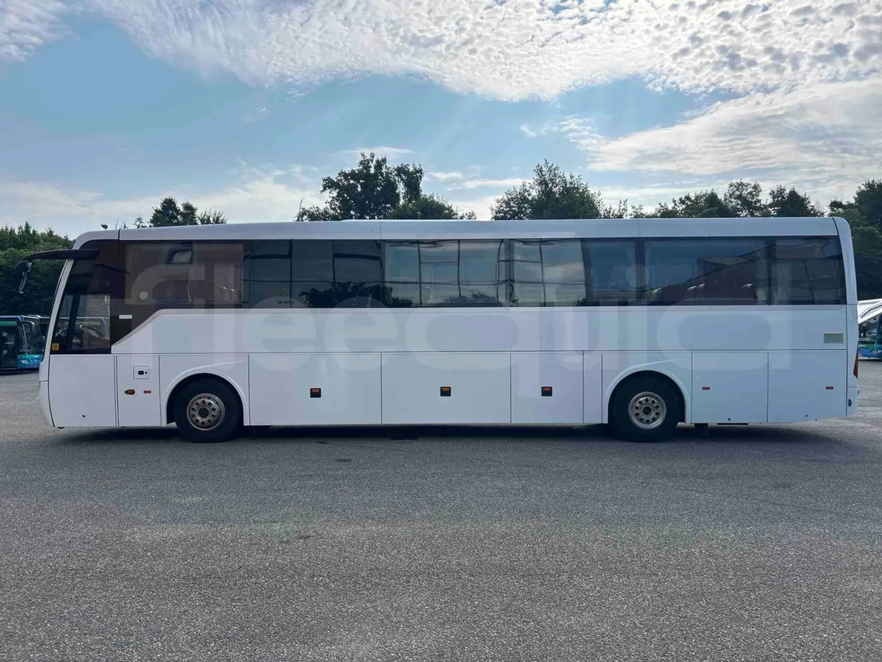 Temsa Safari - left side photo