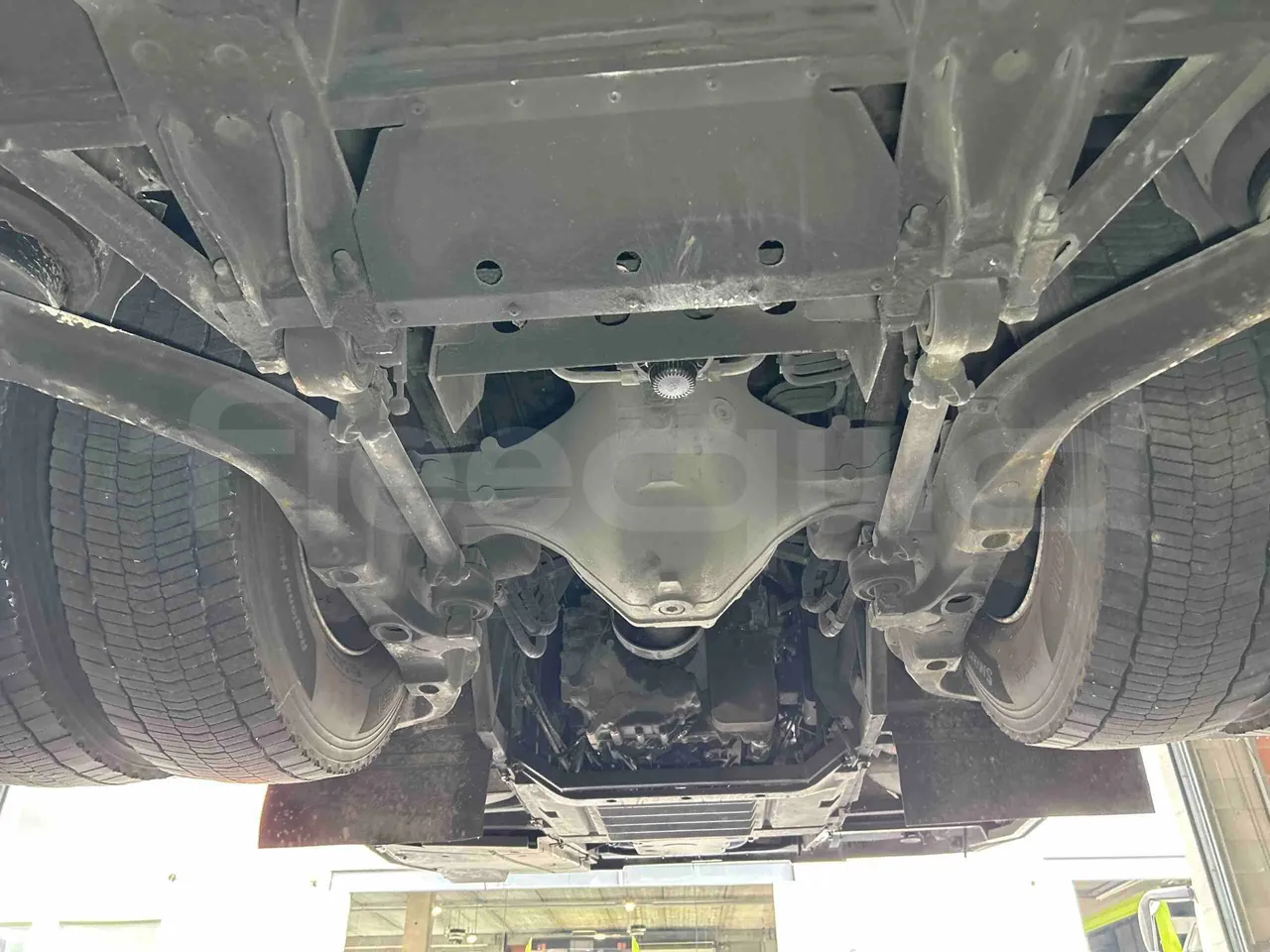 Temsa Safari - axle 3 central