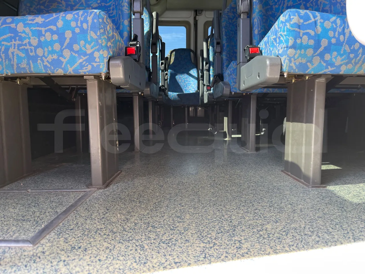Iveco Daily A50C - EUR3 - 107kW - 6.948m - seat brackets photo
