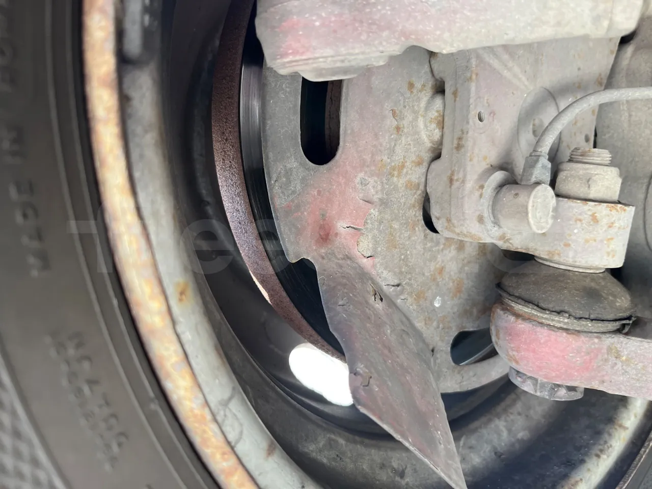 Iveco Daily A50C - EUR3 - 107kW - 6.948m - front discs right