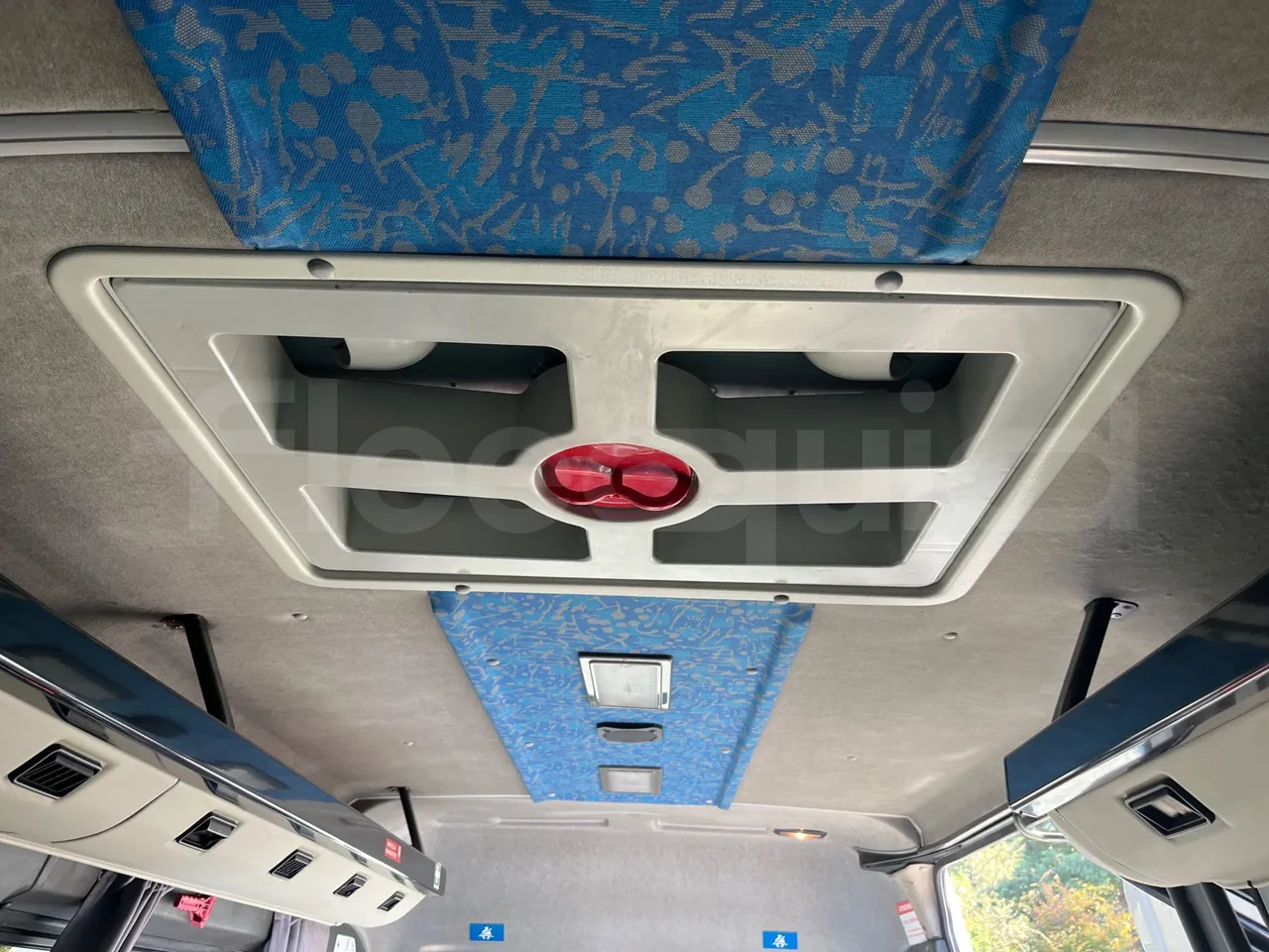 Iveco Daily A50C - EUR3 - 107kW - 6.948m - roof hatch 1