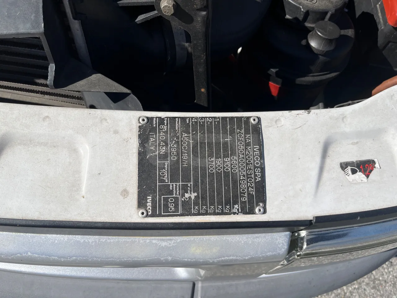 Iveco Daily A50C - EUR3 - 107kW - 6.948m - vehicle plate photo