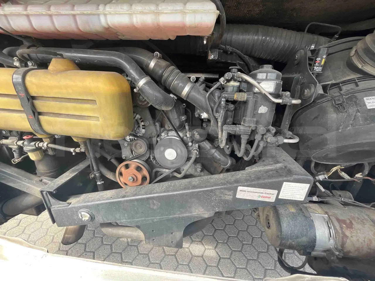 Man Lion's City - Air Conditioning Compressor
