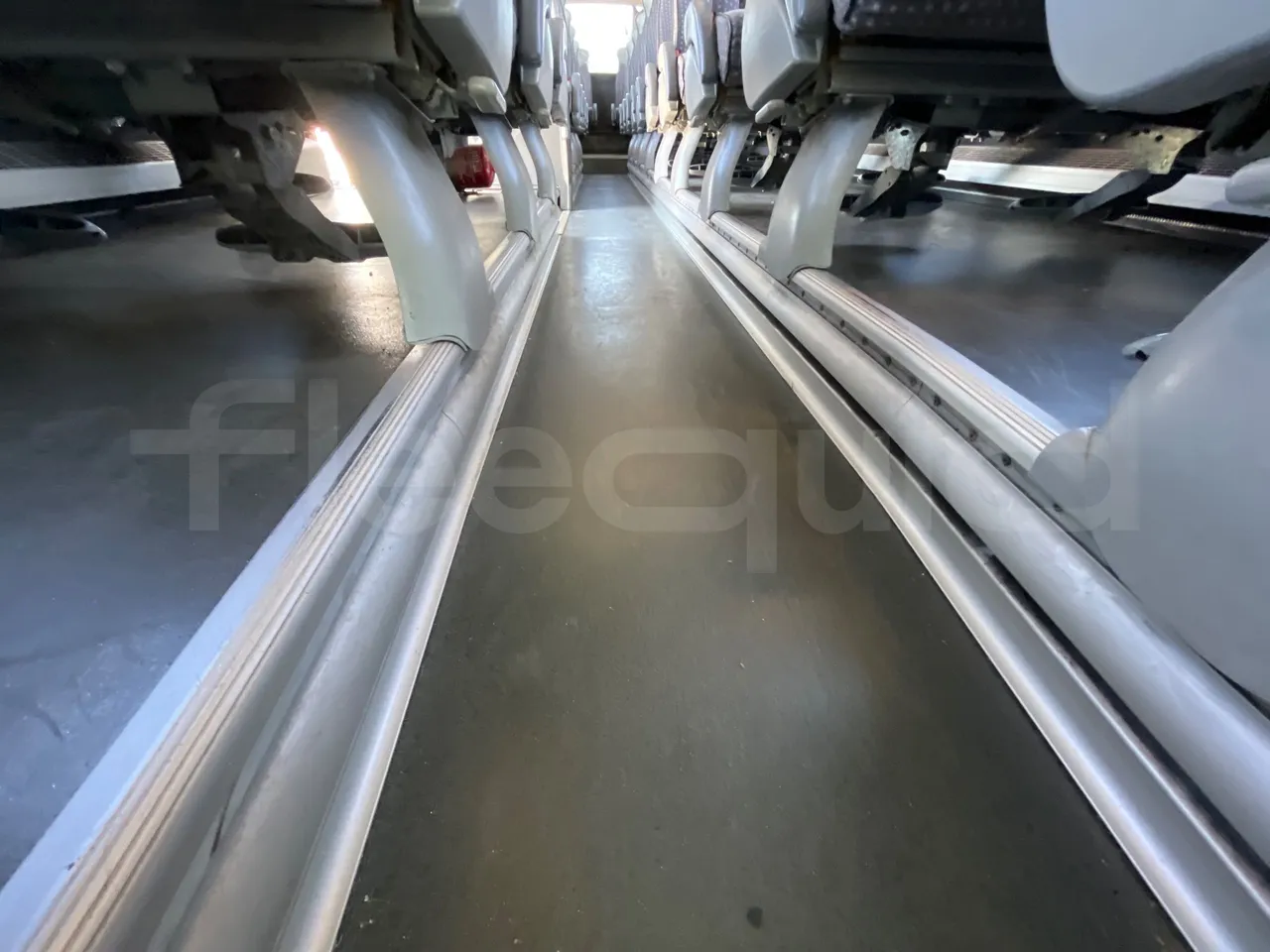 Volvo B12B DH12D420 - EUR3 - 309kW -12.2m - seat brackets photo