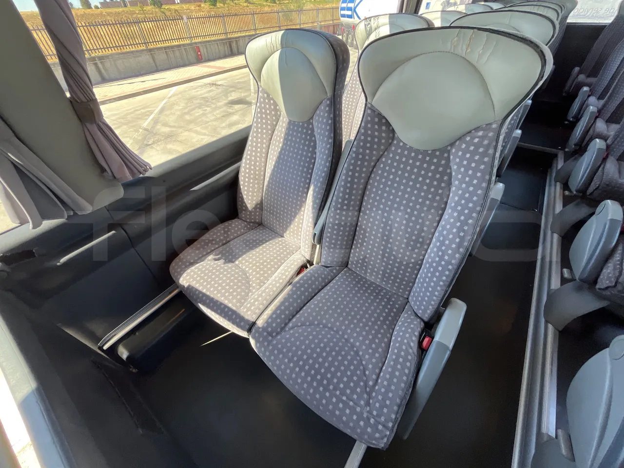 Volvo B12B DH12D420 - EUR3 - 309kW -12.2m - single seat detail