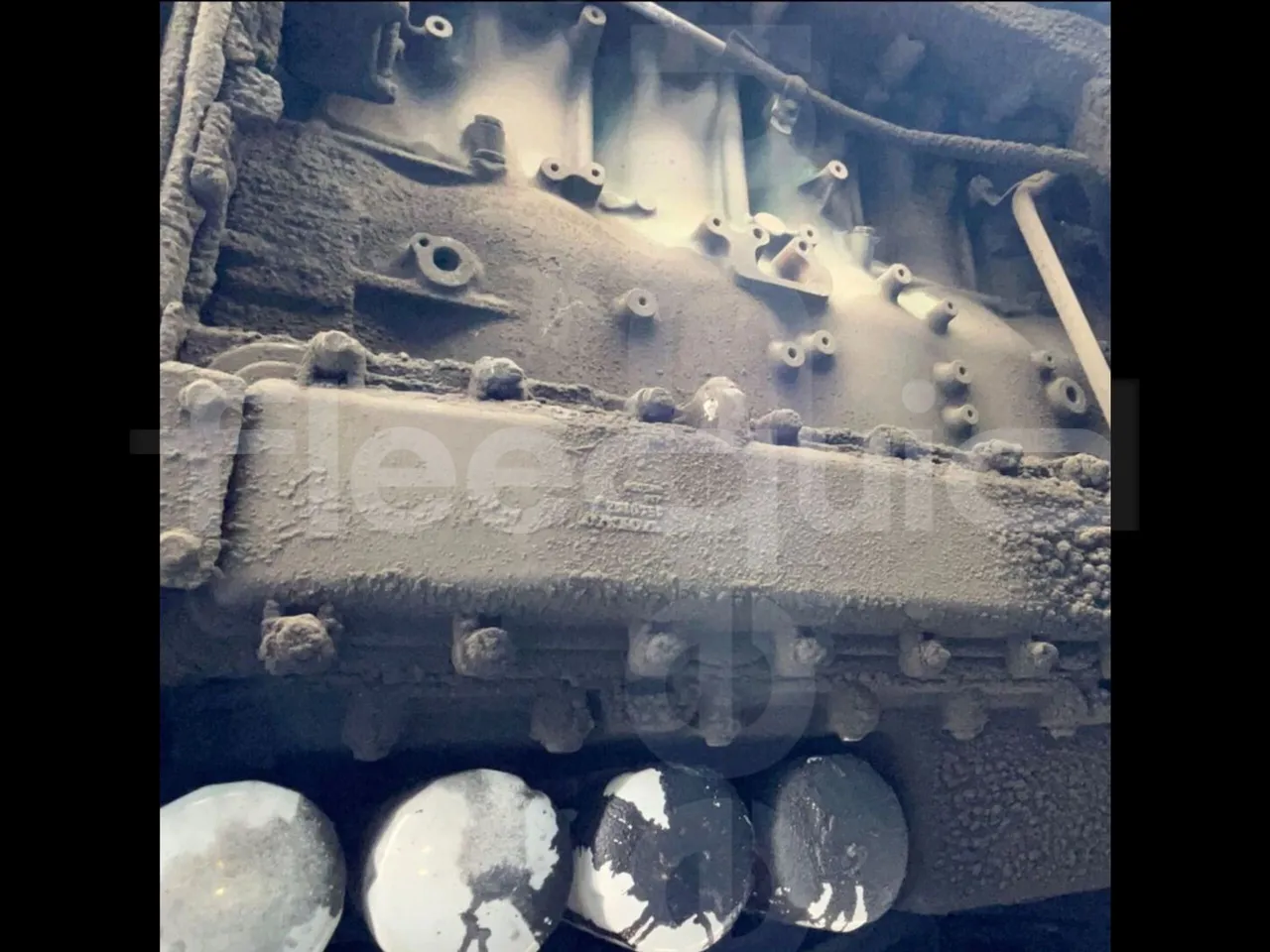 Volvo B12B DH12D420 - EUR3 - 309kW -12.2m - engine without protection