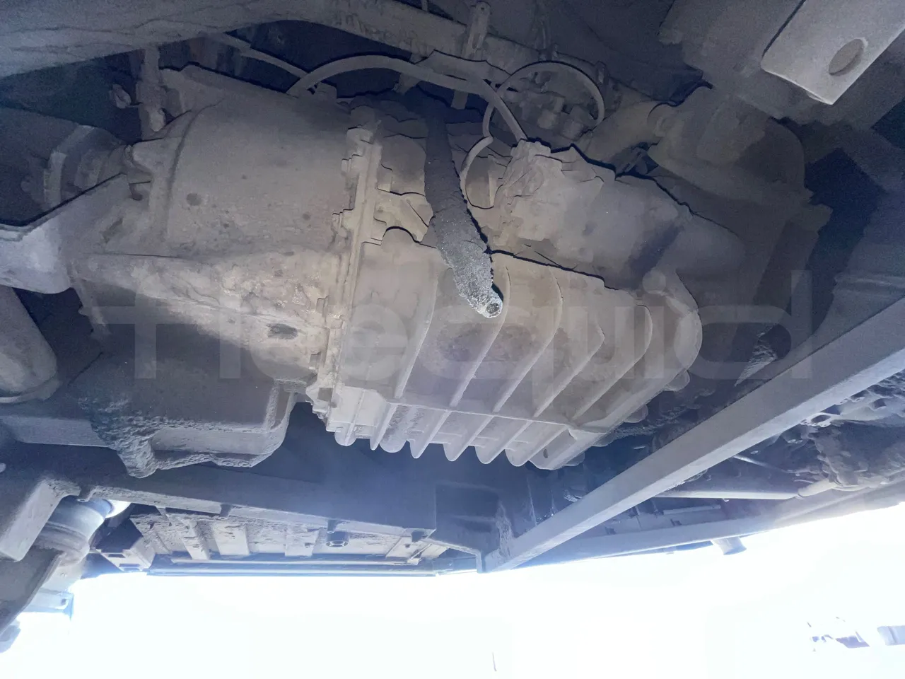Volvo B12B DH12D420 - EUR3 - 309kW -12.2m - gearbox photo