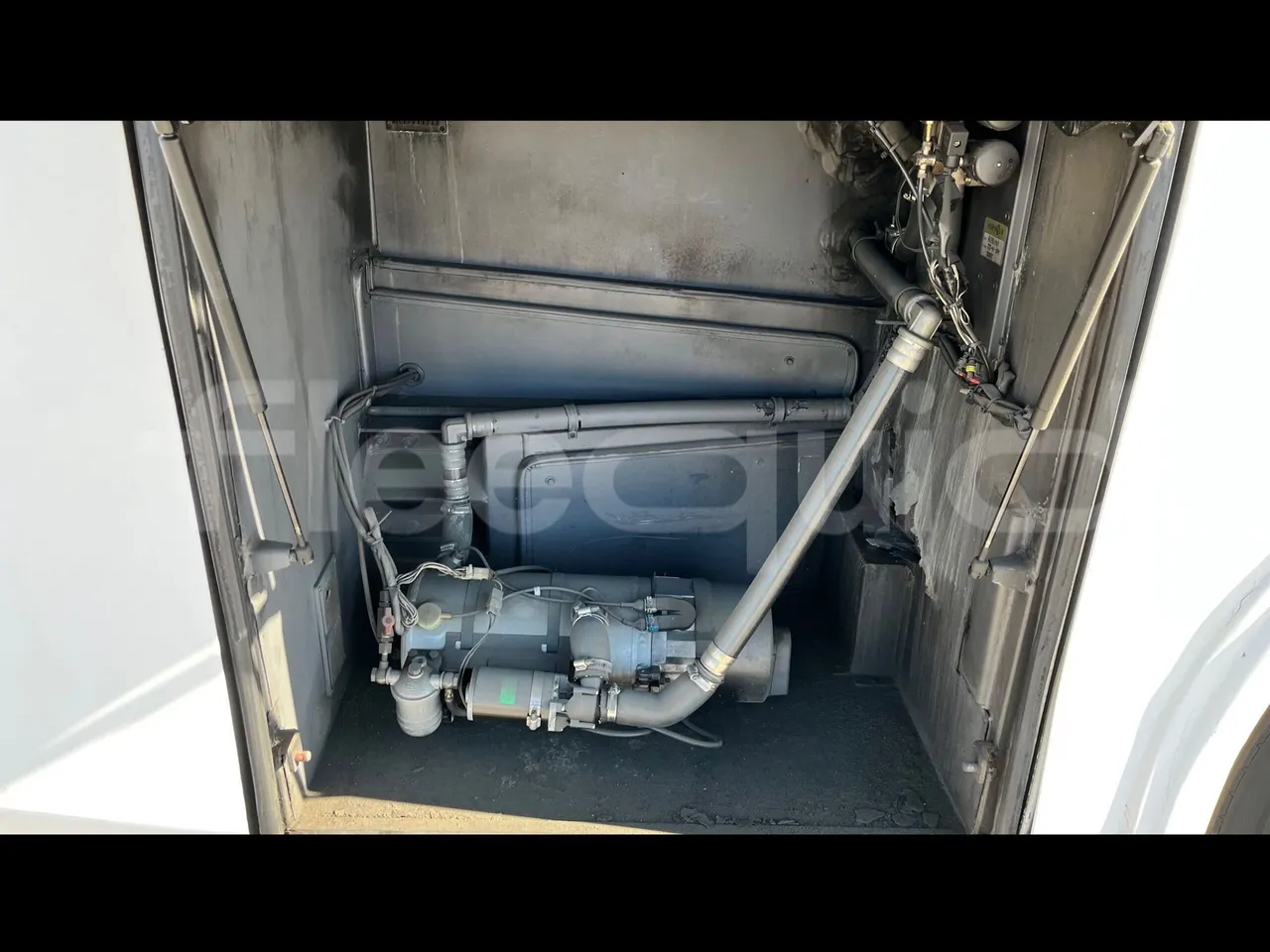 Volvo B12B DH12D420 - EUR3 - 309kW -12.2m - preheater webasto photo