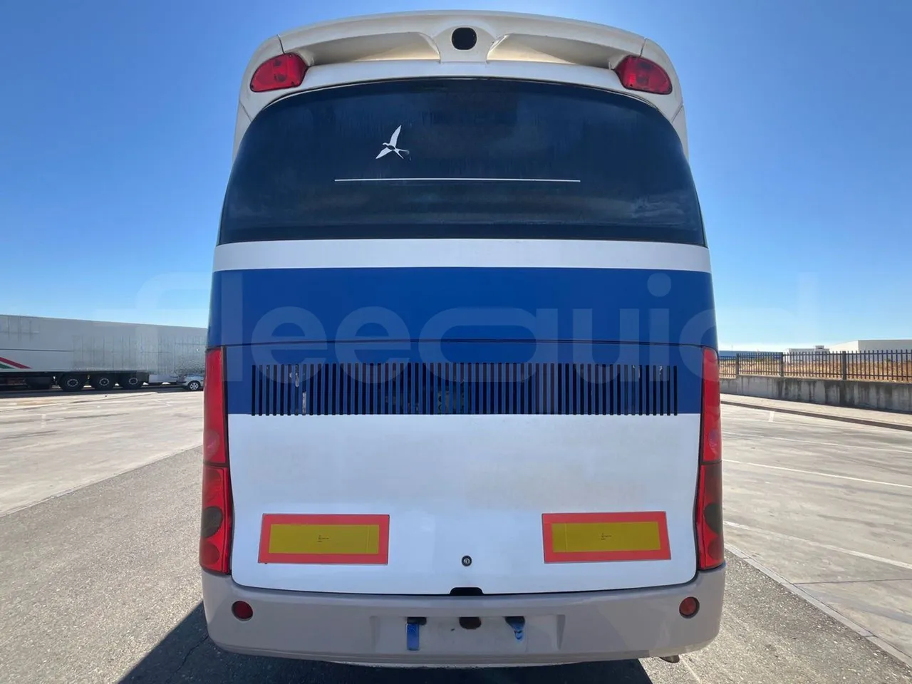 Volvo B12B DH12D420 - EUR3 - 309kW -12.2m - rear hatch closed