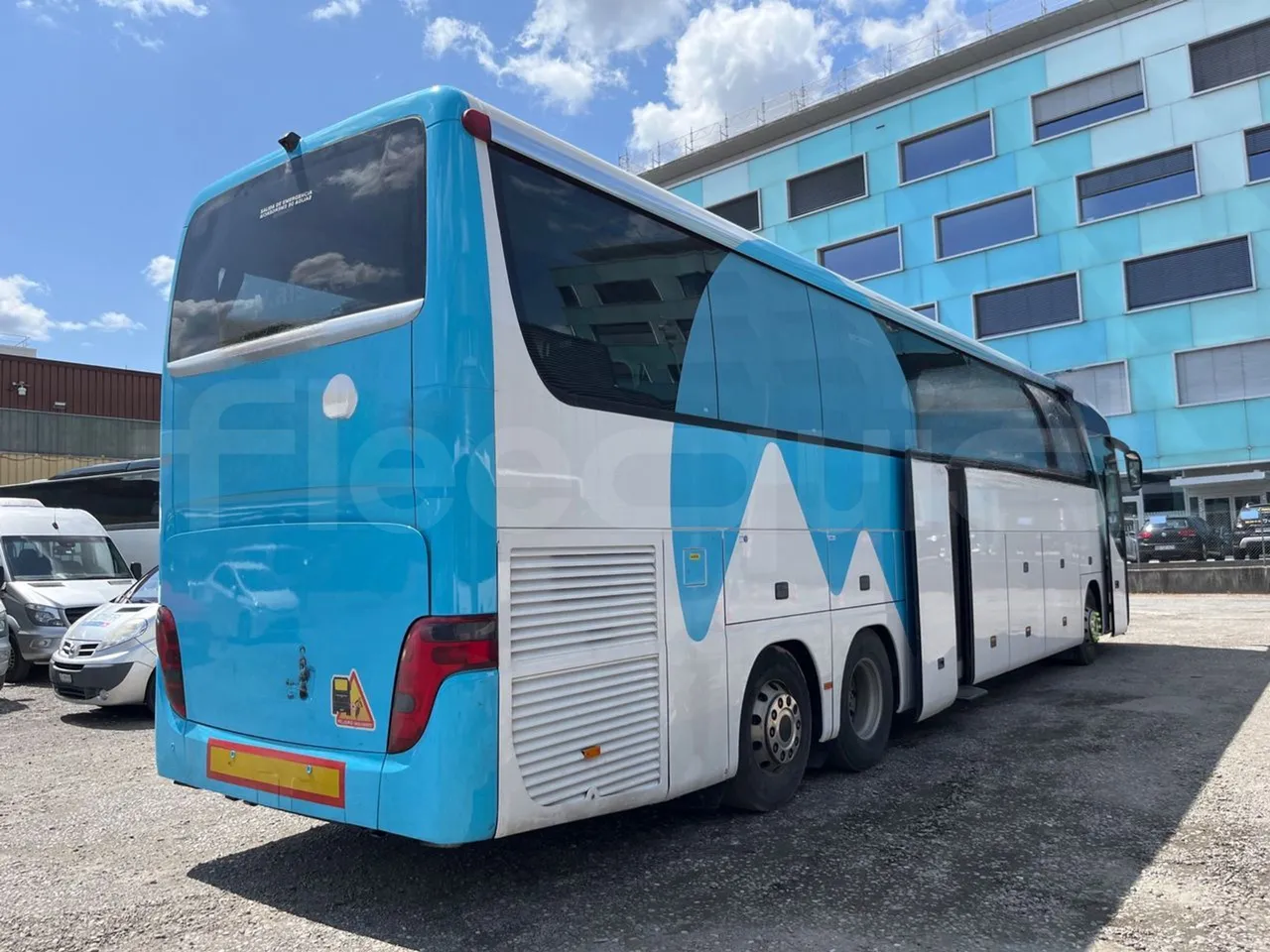 Setra S 417 S417 HDH/ Euro 4 - 350 Kw - 13,85 Mt - 3/4 right rear doors open