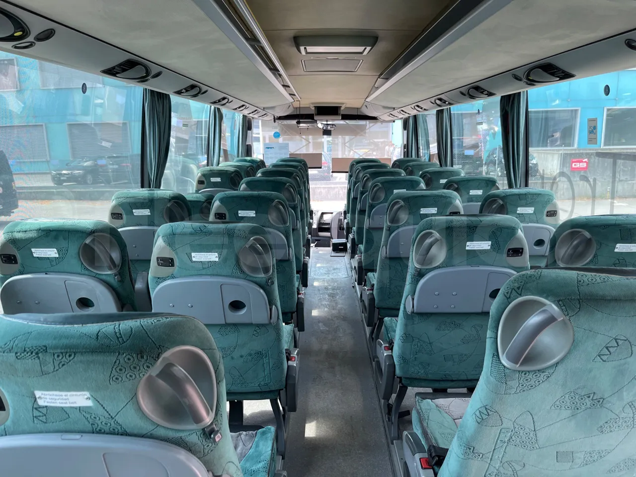 Setra S 417 S417 HDH/ Euro 4 - 350 Kw - 13,85 Mt - forward view middle aisle