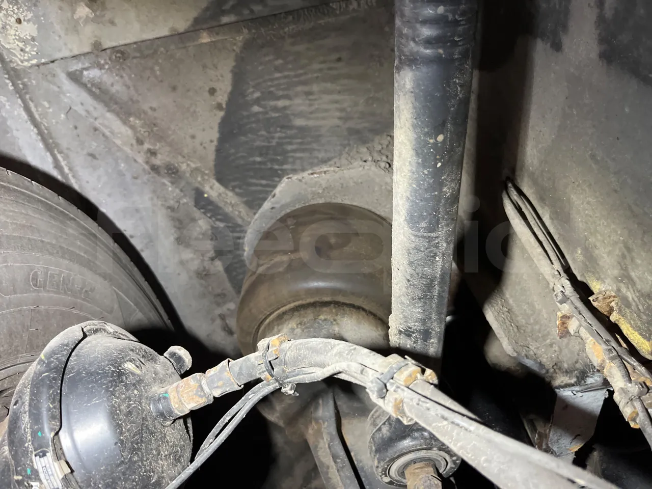 Setra S 417 S417 HDH/ Euro 4 - 350 Kw - 13,85 Mt - axel 3 shock absorbers 2 left
