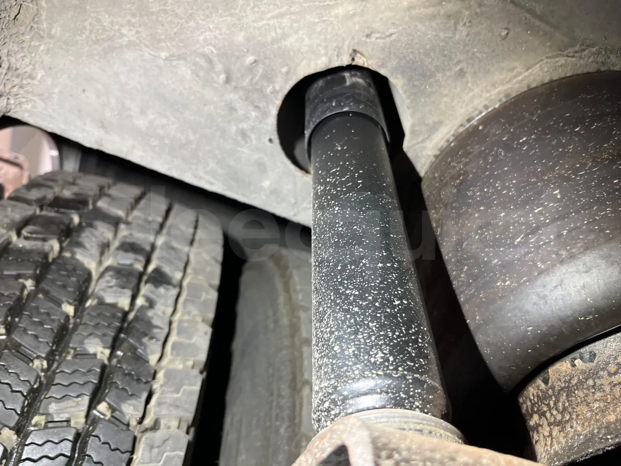 Setra S 417 S417 HDH/ Euro 4 - 350 Kw - 13,85 Mt - axle 2 shock absorbers 1 right