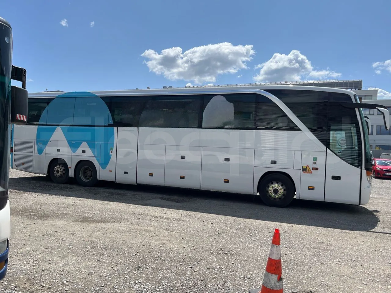 Setra S 417 S417 HDH/ Euro 4 - 350 Kw - 13,85 Mt - right side doors closed