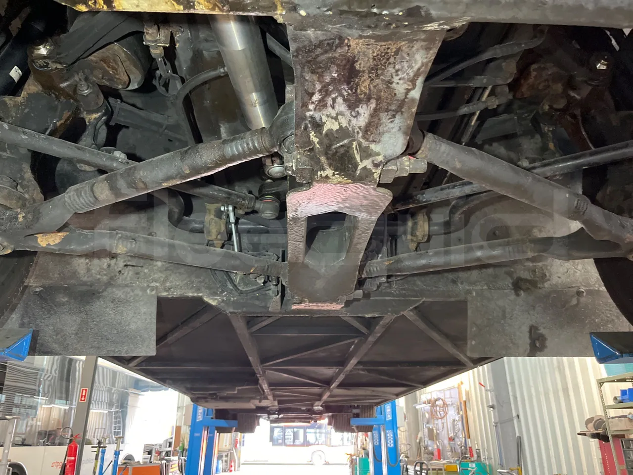 Setra S 417 S417 HDH/ Euro 4 - 350 Kw - 13,85 Mt - front axle central