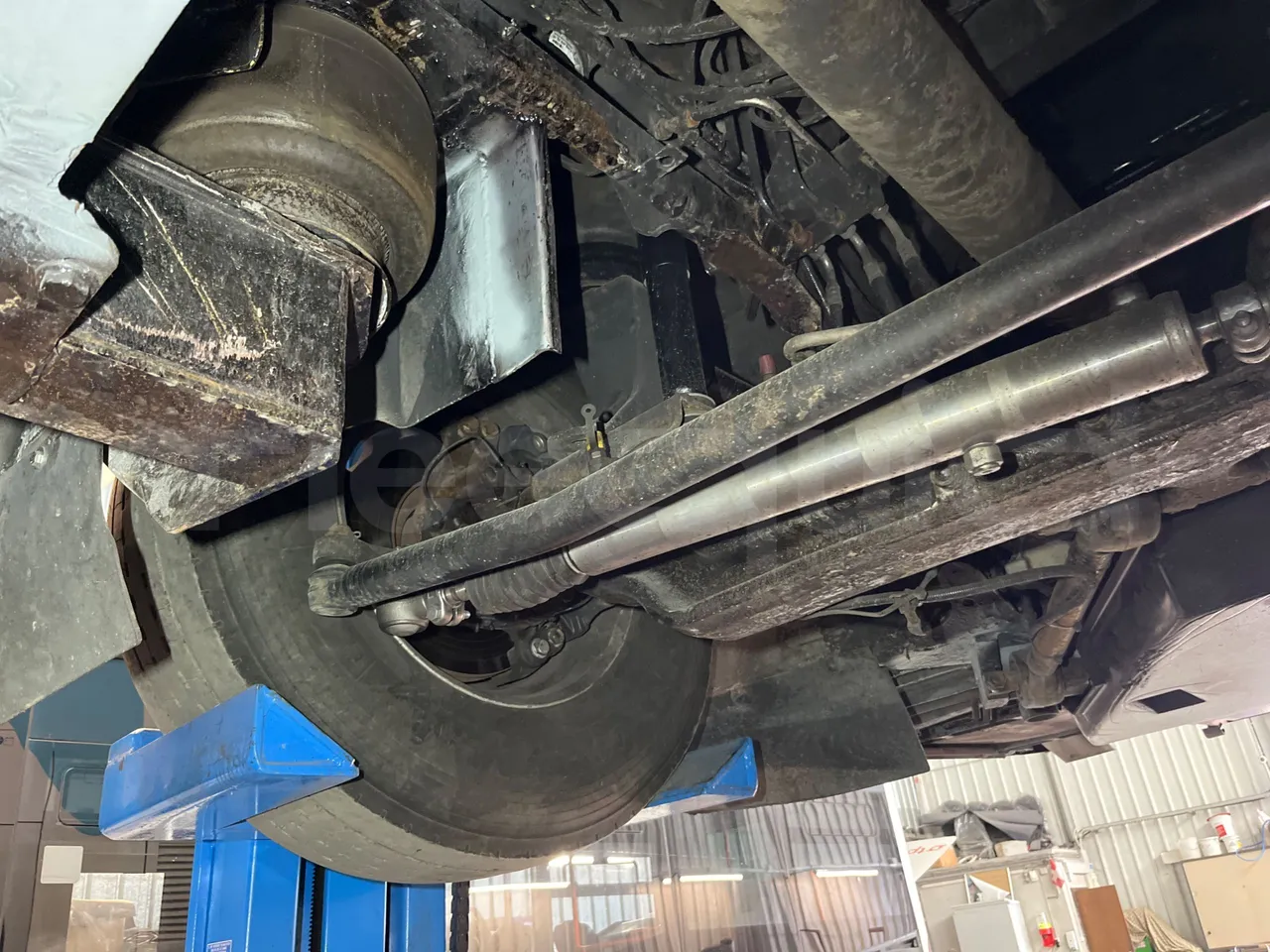 Setra S 417 S417 HDH/ Euro 4 - 350 Kw - 13,85 Mt - axle 3 right side