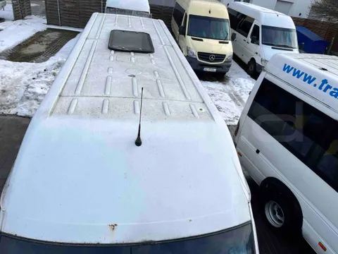 Mercedes-Benz Sprinter 413 CDI - Euro3 - 95kW - 6.600mt - Image