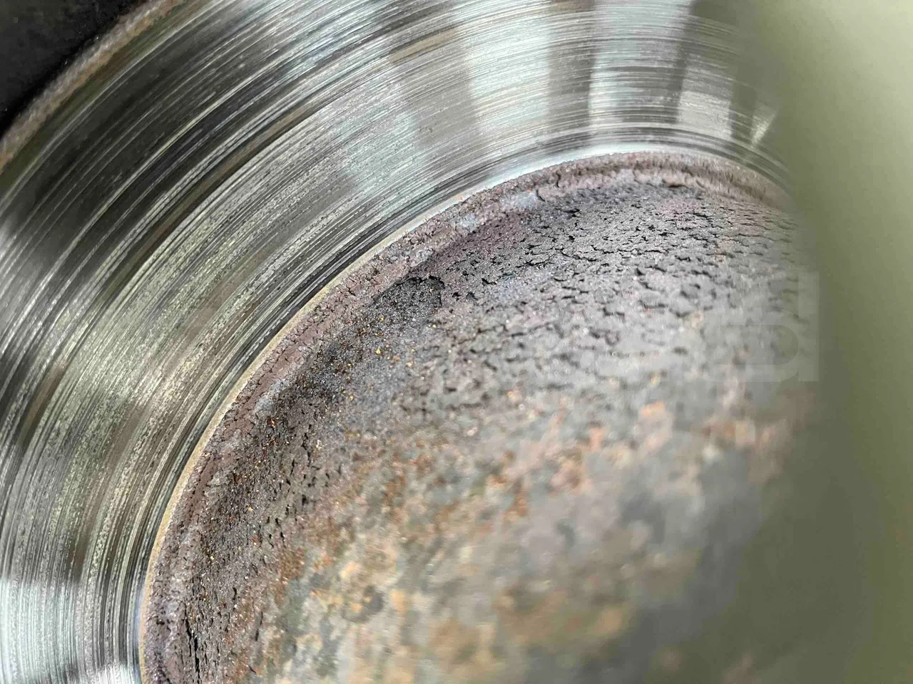 Mercedes-Benz Sprinter 413 CDI - Euro3 - 95kW - 6.600mt - axle 2 discs right