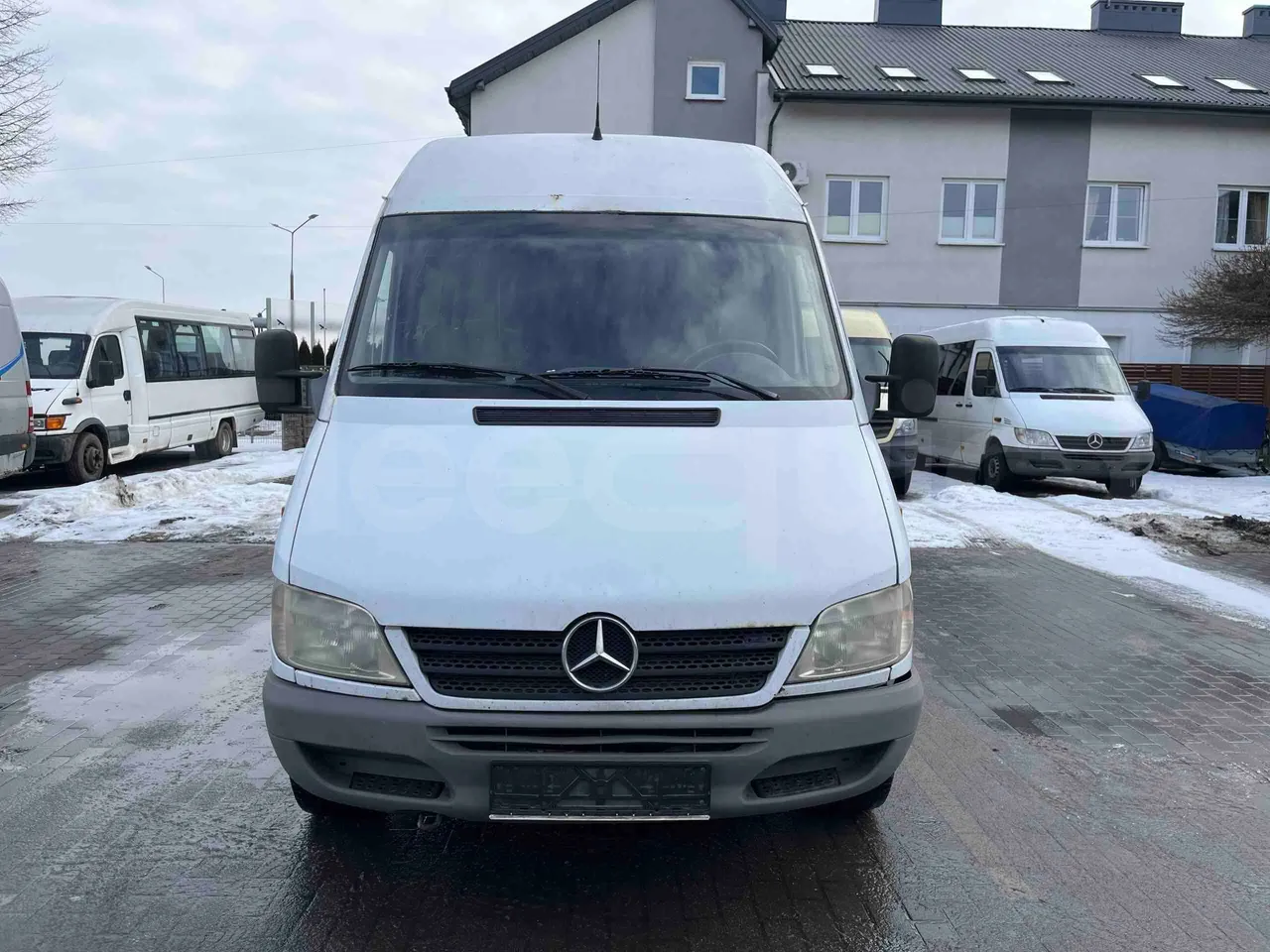 Mercedes-Benz Sprinter 413 CDI - Euro3 - 95kW - 6.600mt - front photo