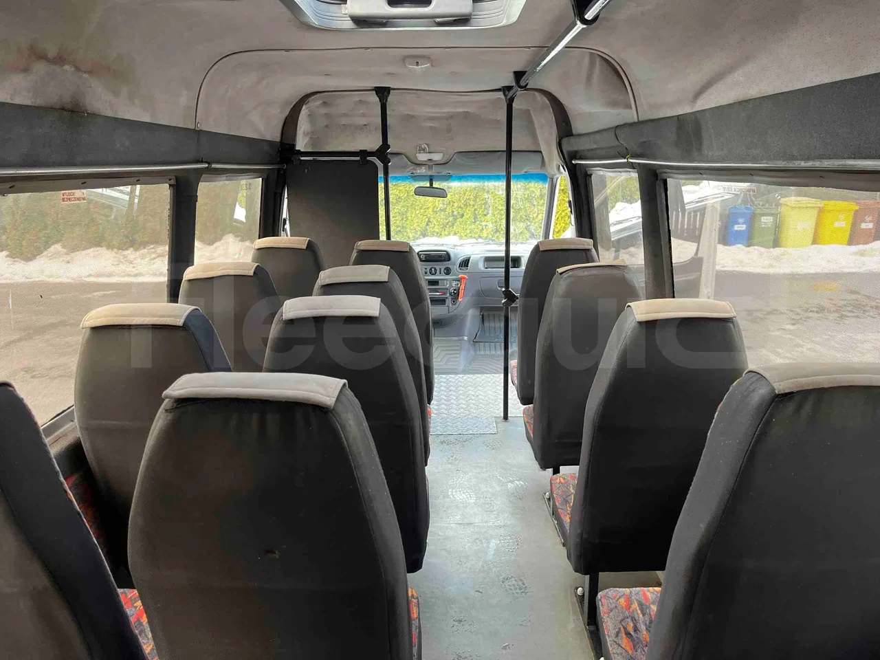 Mercedes-Benz Sprinter 413 CDI - Euro3 - 95kW - 6.600mt - forward view all seats last row height