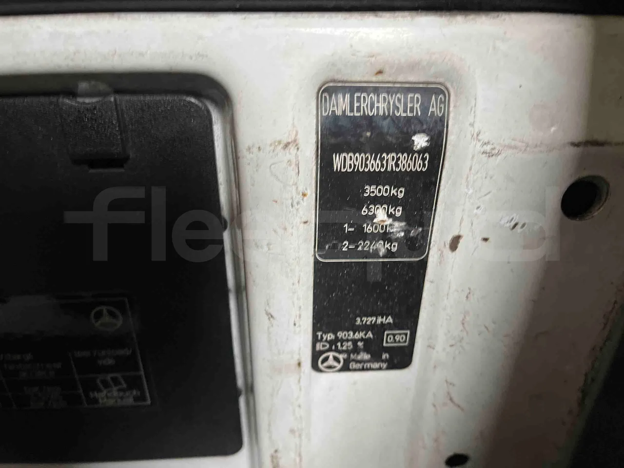 Mercedes-Benz Sprinter 413 CDI - Euro3 - 95kW - 6.600mt - vehicle plate photo