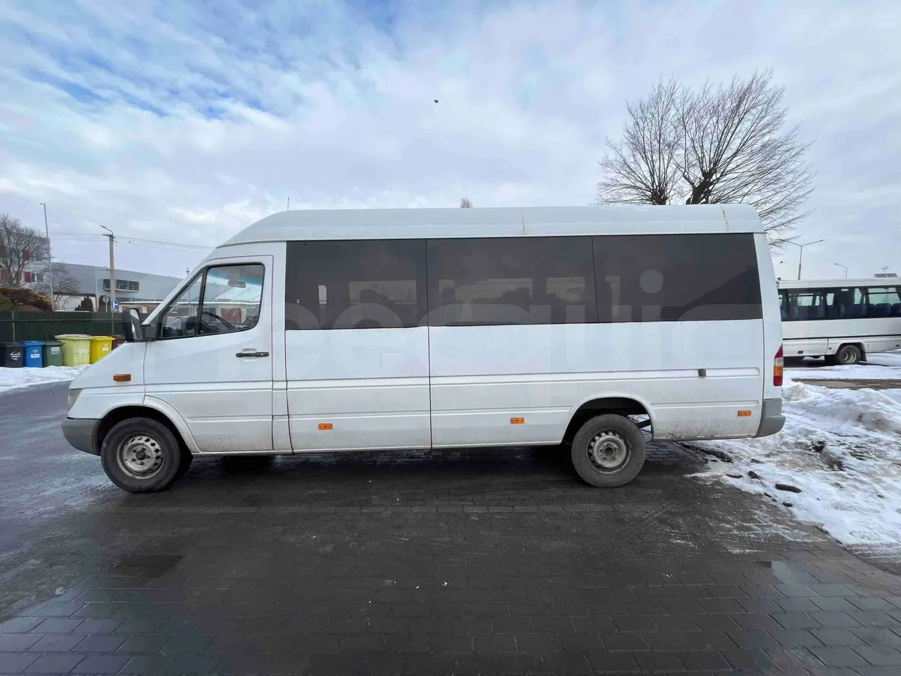 Mercedes-Benz Sprinter 413 CDI - Euro3 - 95kW - 6.600mt - left side photo
