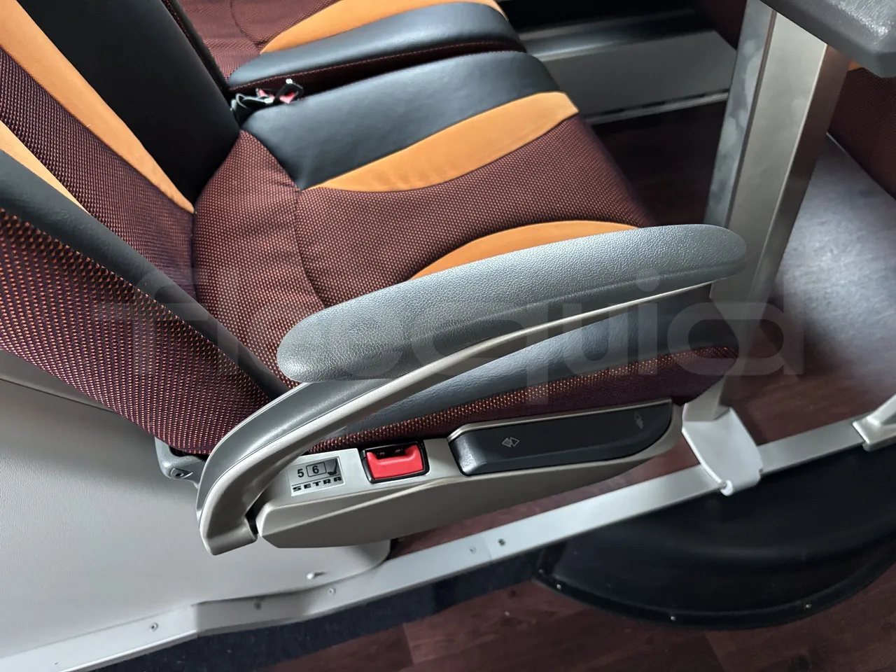 Setra S531 - Armrest