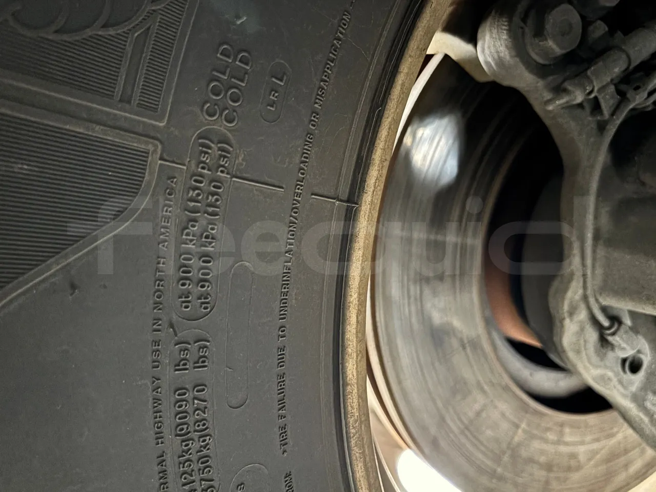Setra S531 - Third Axle Discs Left Side