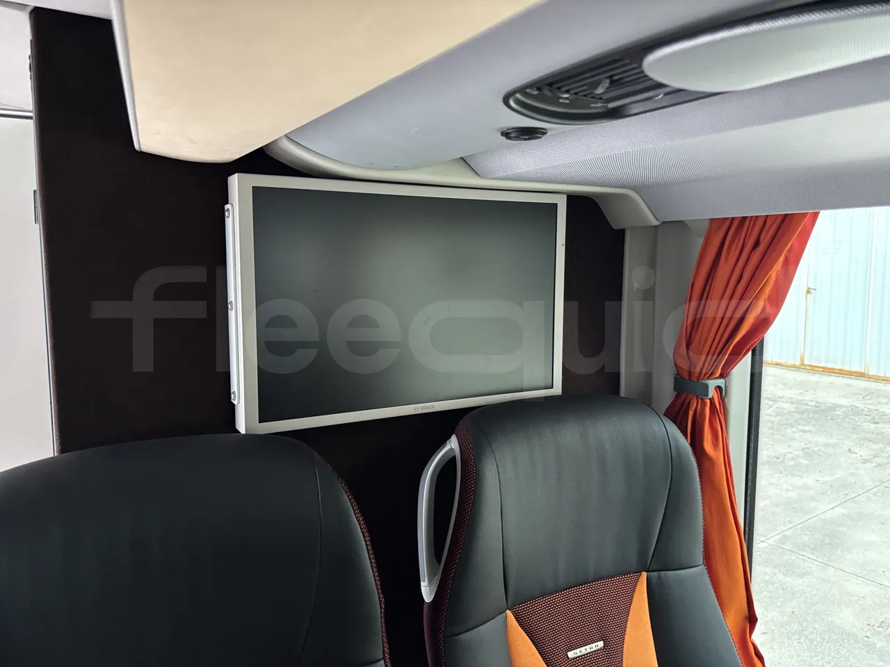 Setra S531 - Monitor 2