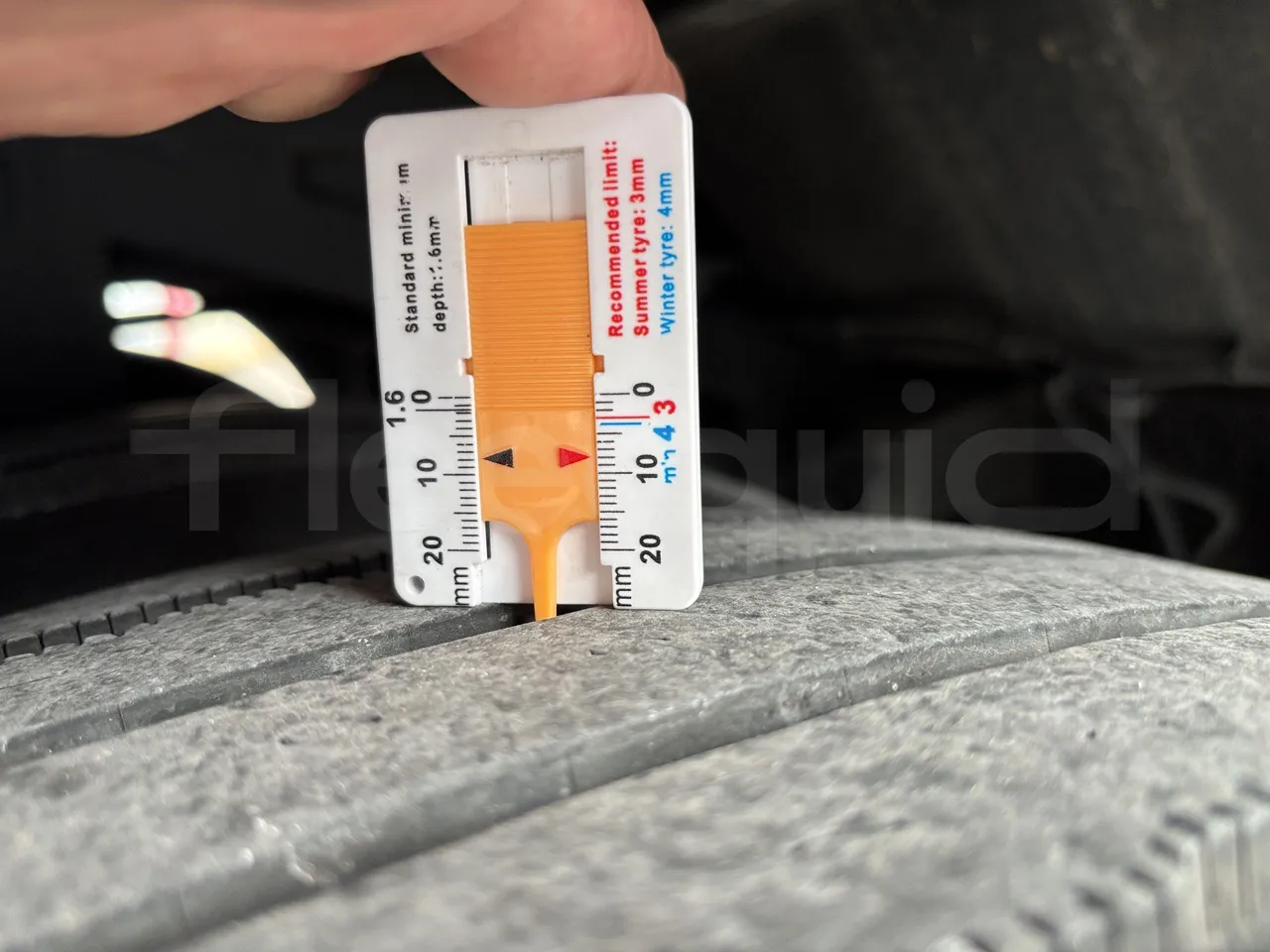 Setra S531 - Second Axle Left Side: Tyre Thickness