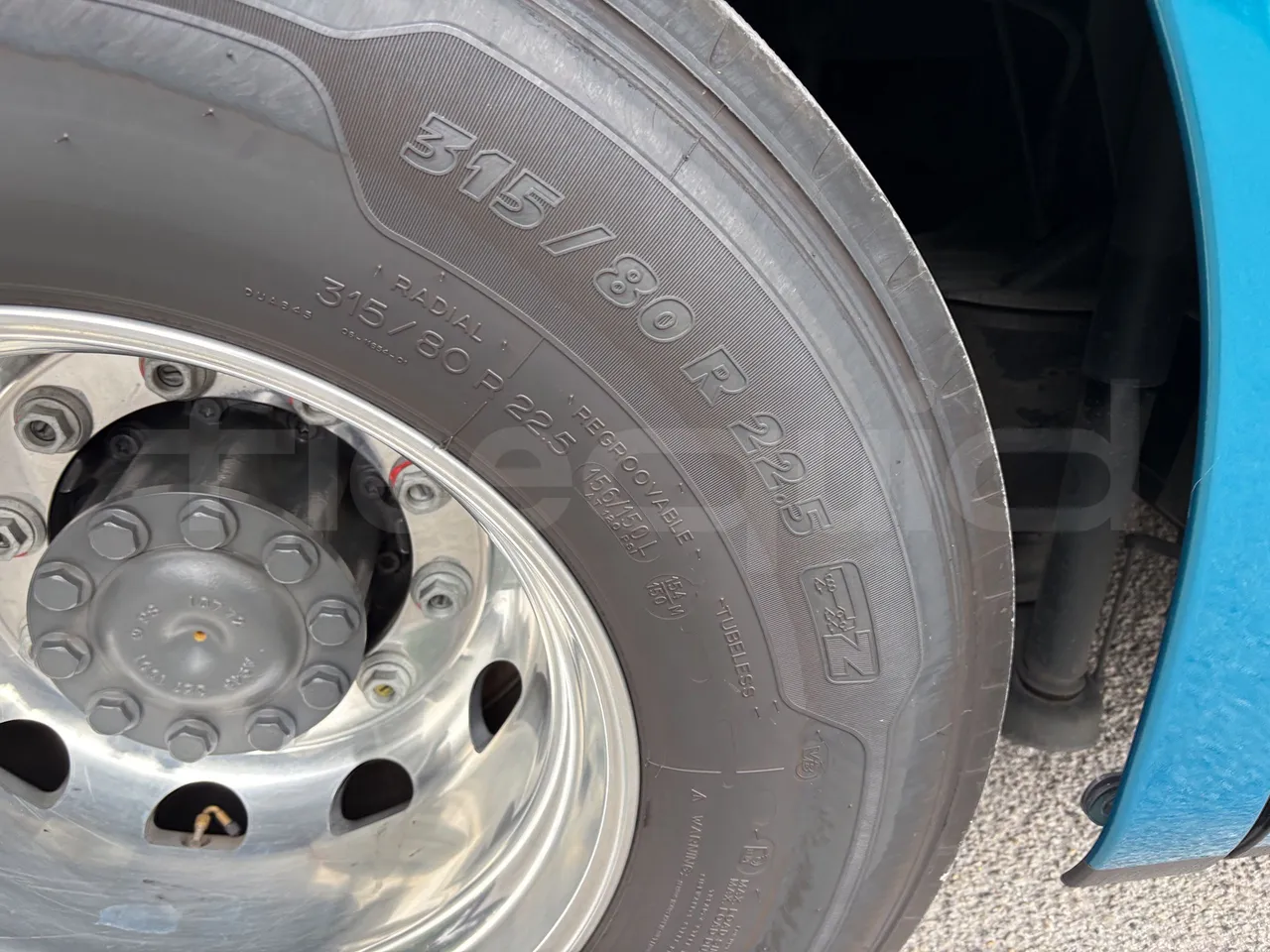 Setra S531 - Second Axle Left Side: Tyre Size