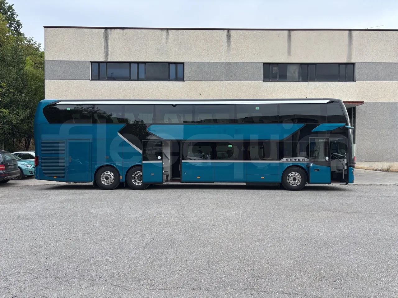 Setra S531 - Right Side Doors Open