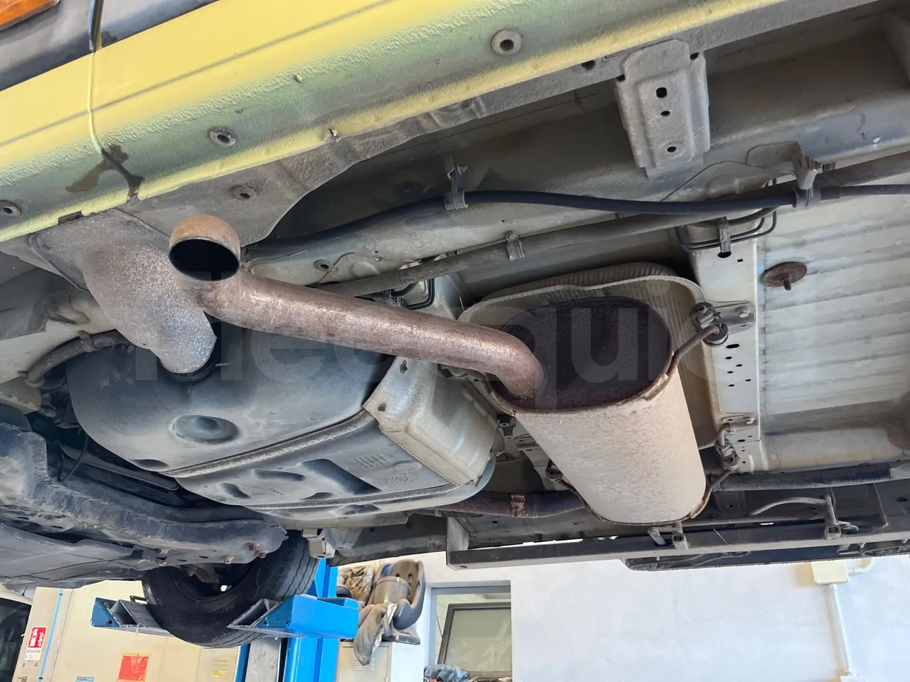 Fiat Ducato 250ECMEC - EUR4 - 88kW - 6.363m - exhaust photo