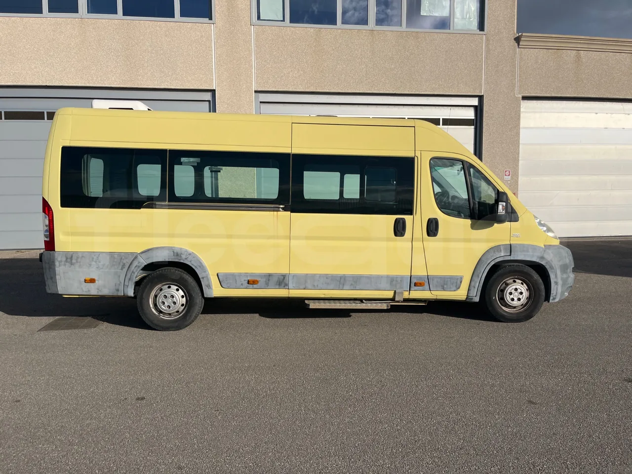 Fiat Ducato 250ECMEC - EUR4 - 88kW - 6.363m - right side doors closed